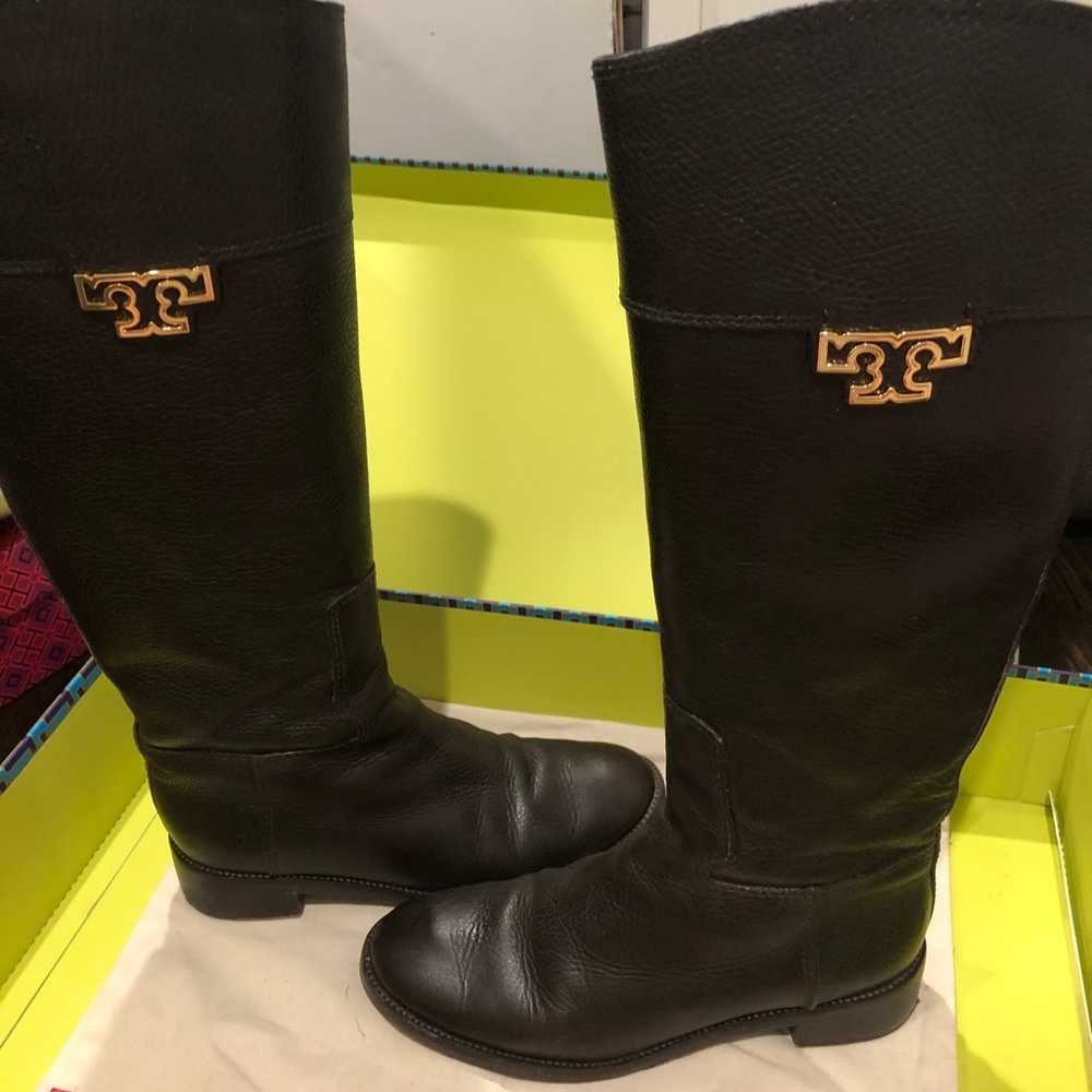 Tory Burch Brown Leather Riding Books 9